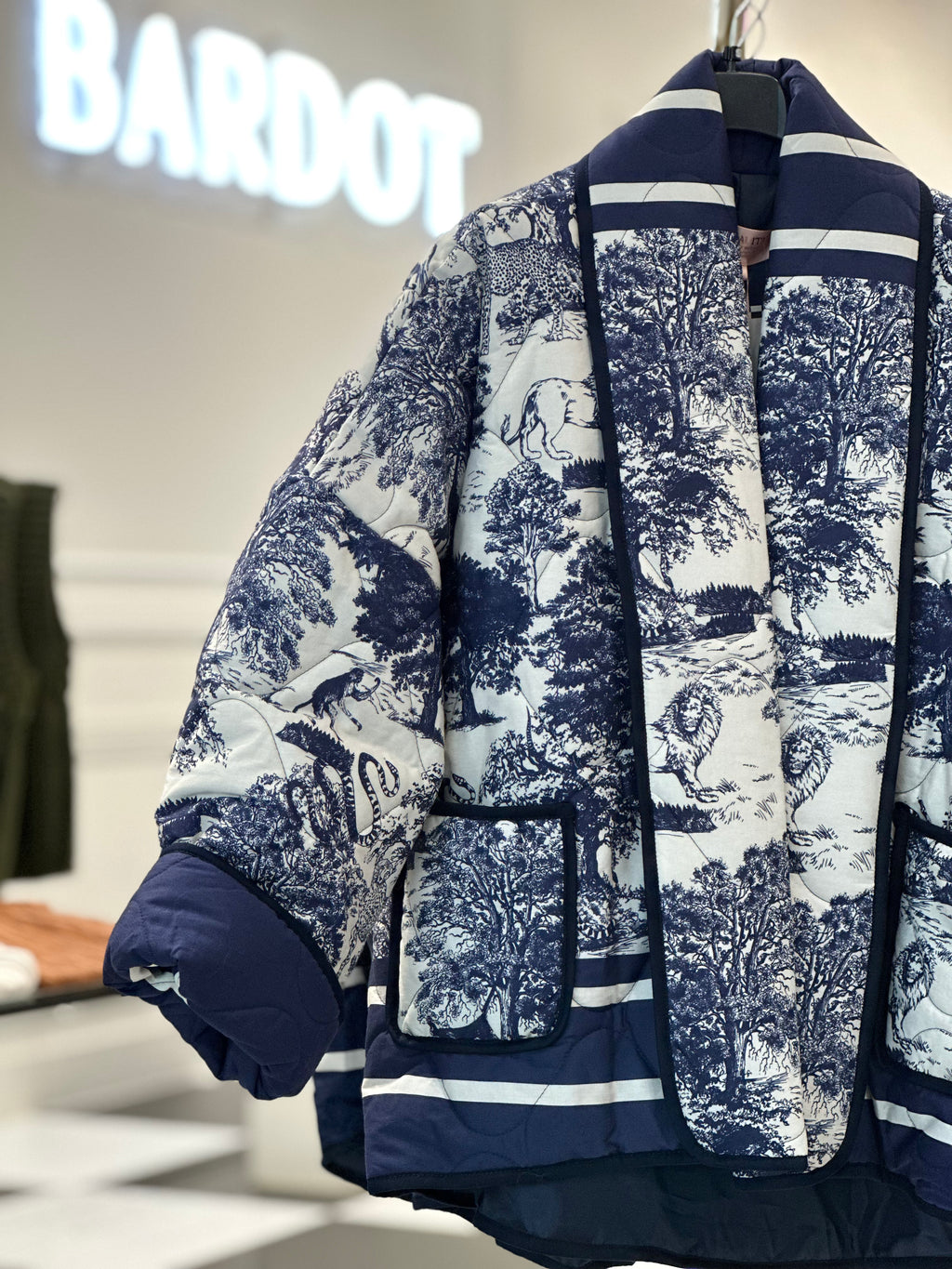 Noel navy toile jacket