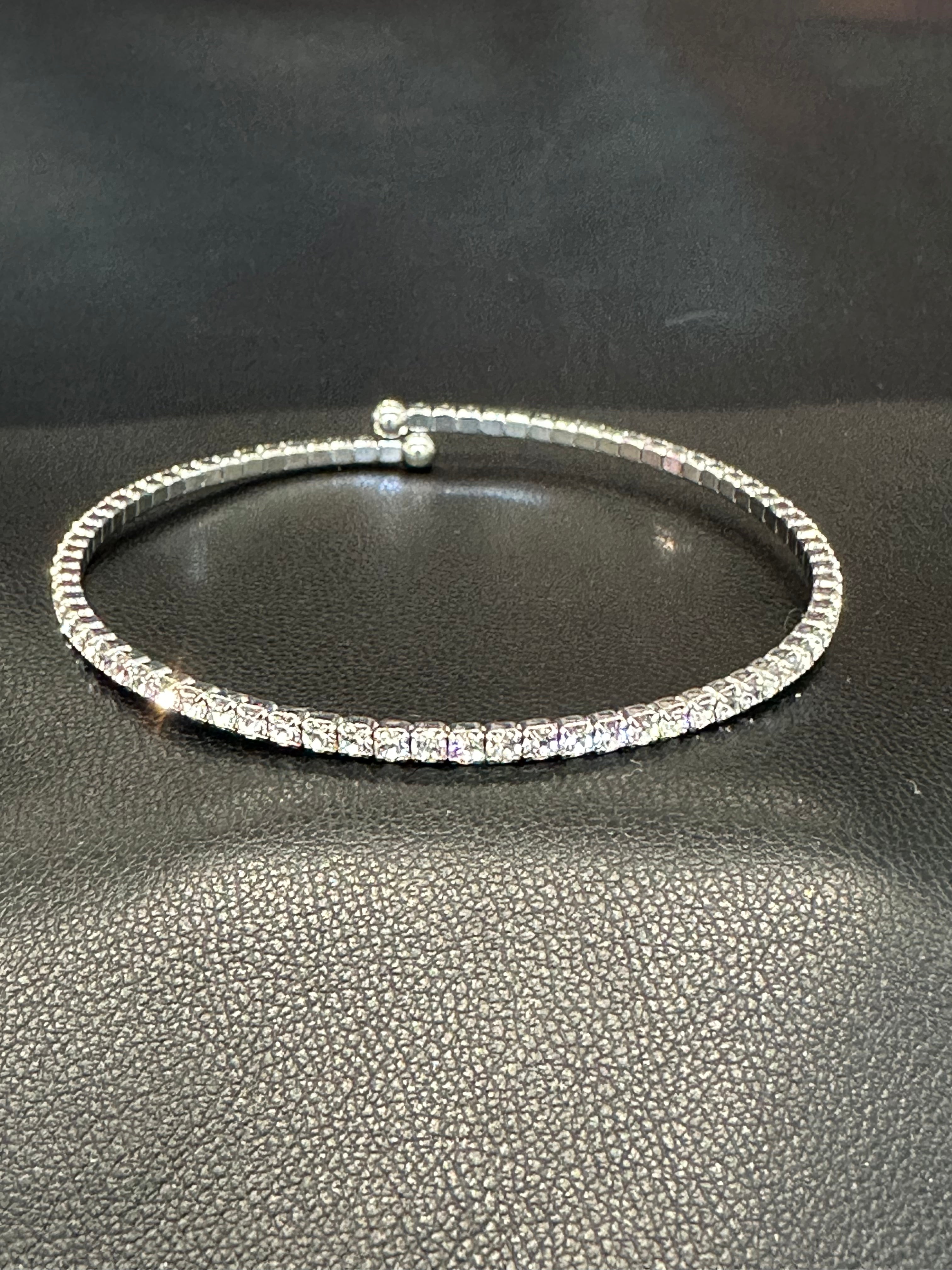 Martina bracelet M7