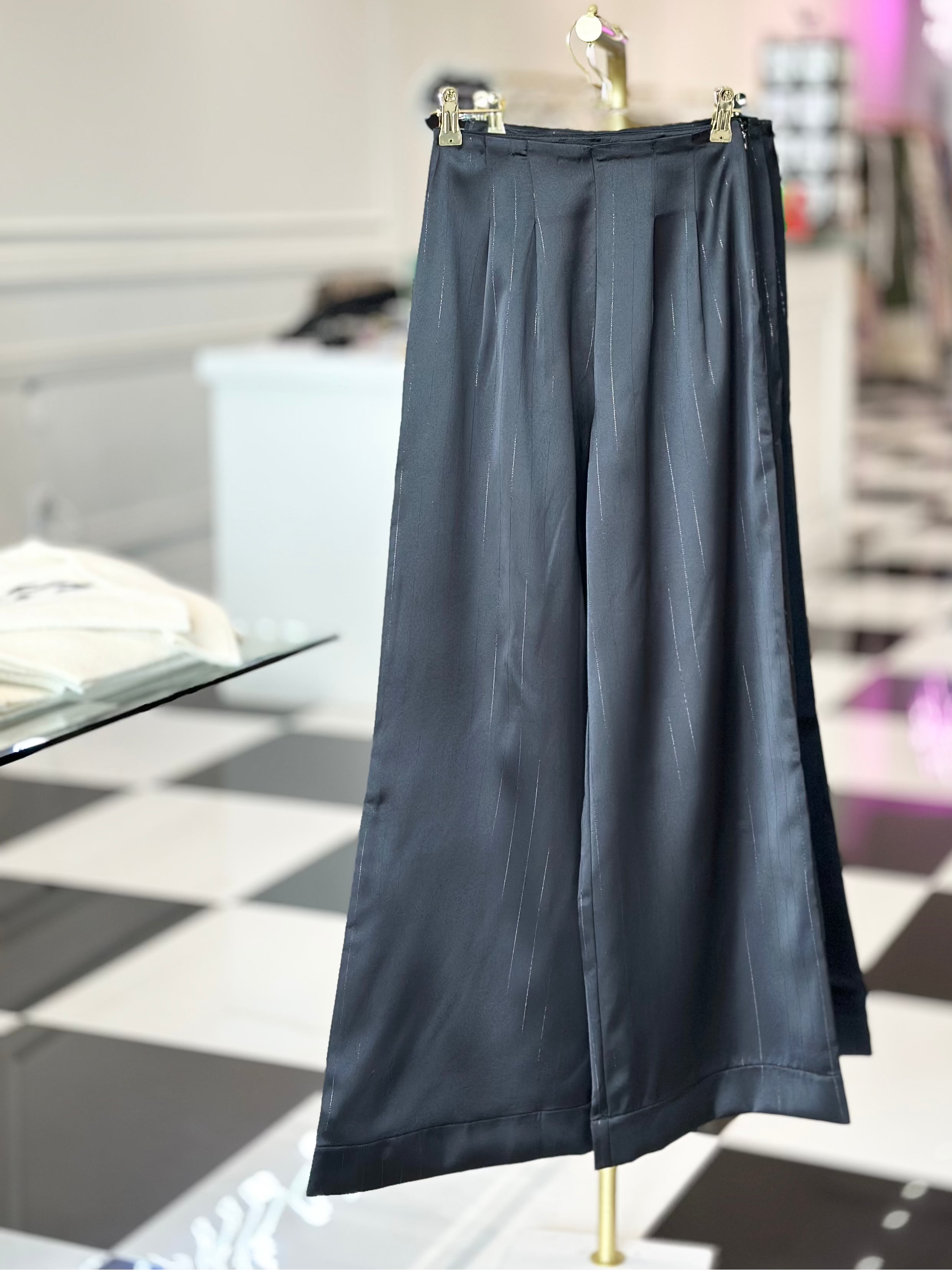 ROXANNE RELAXED FIT WIDE LEG PANT